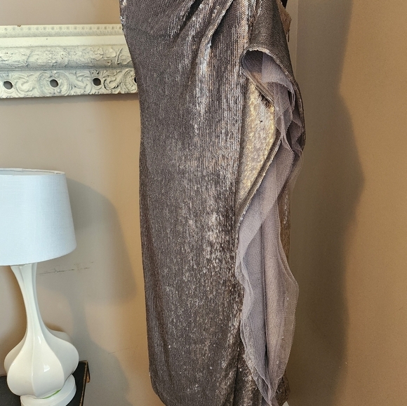 Halston Heritage Side Flutter Drape Strapless Sequin Dress Size 6 - Picture 5 of 10